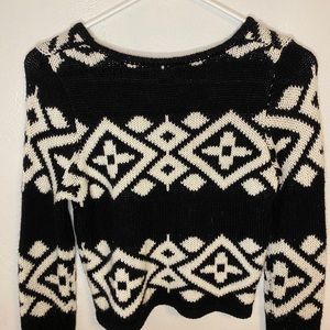 Black and white pattern sweatshirt.